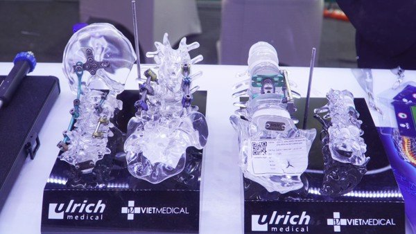 CME 2020: Vietmedical offers completed solutions for spinal surgery