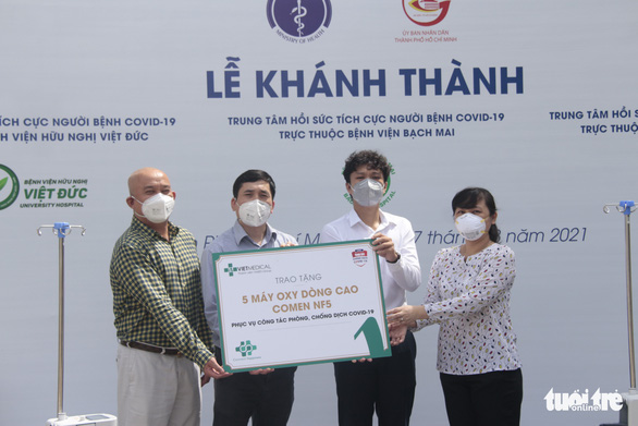 Vmed group sponsors 10 ventilators (hfnc) to covid-19 field hospitals in ho chi minh city